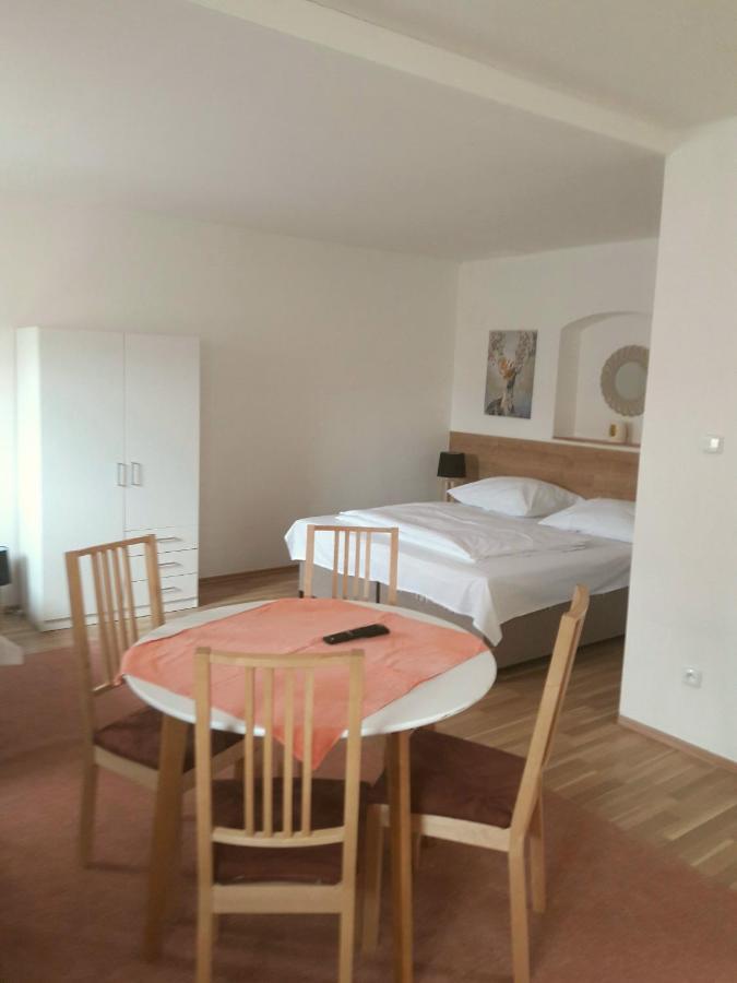 Apartmany Sedmikraska Tehovec Extérieur photo